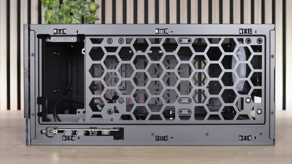 InWin F3 emplacement supérieur ventilateurs