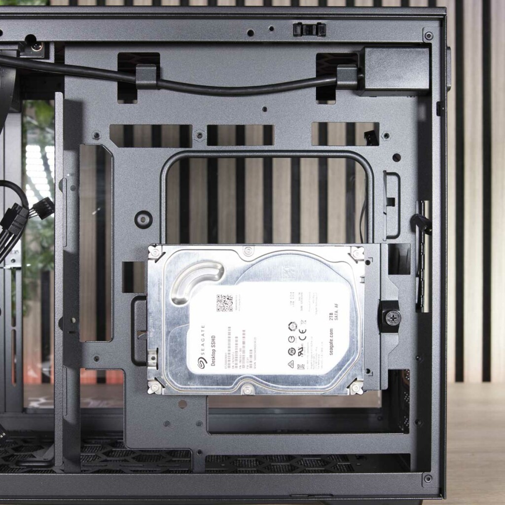 InWin F3 support HDD
