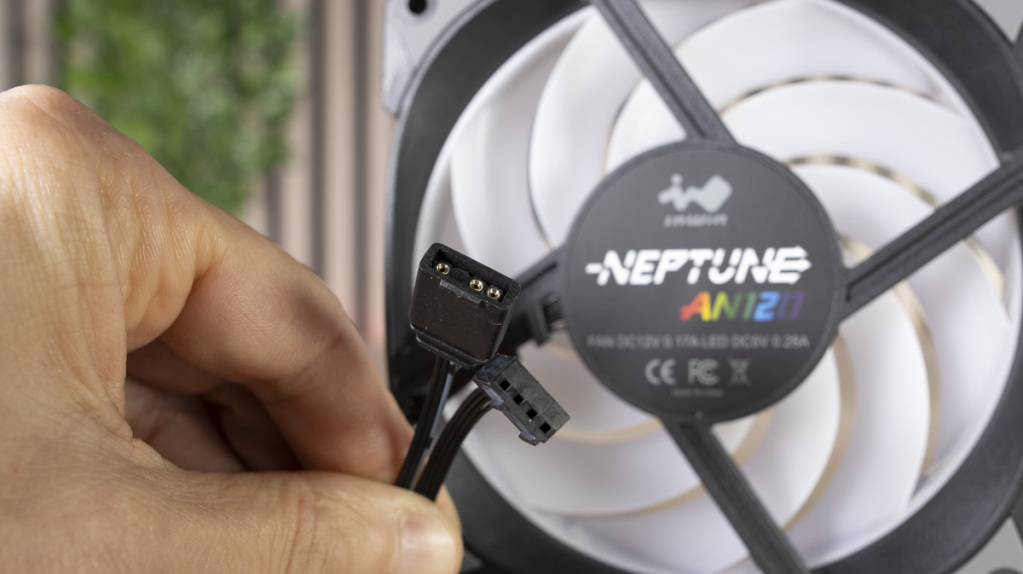 InWin Neptune AN120 branchements