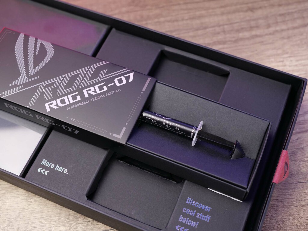 Unboxing exclusif : Le kit presse ROG Z890 pour les nouveaux processeurs Intel Core Ultra 200S 28 Kit press asus rog z890 hero 07