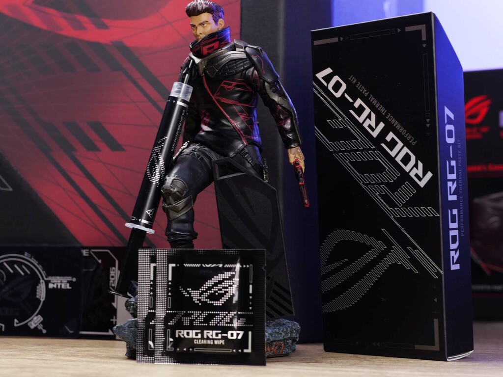 Unboxing exclusif : Le kit presse ROG Z890 pour les nouveaux processeurs Intel Core Ultra 200S 29 Kit press asus rog z890 hero thermal paste rog rg 07