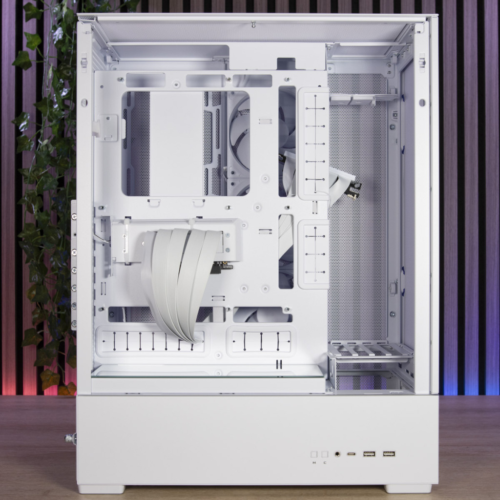 Lian Li SUP01 chambre principale