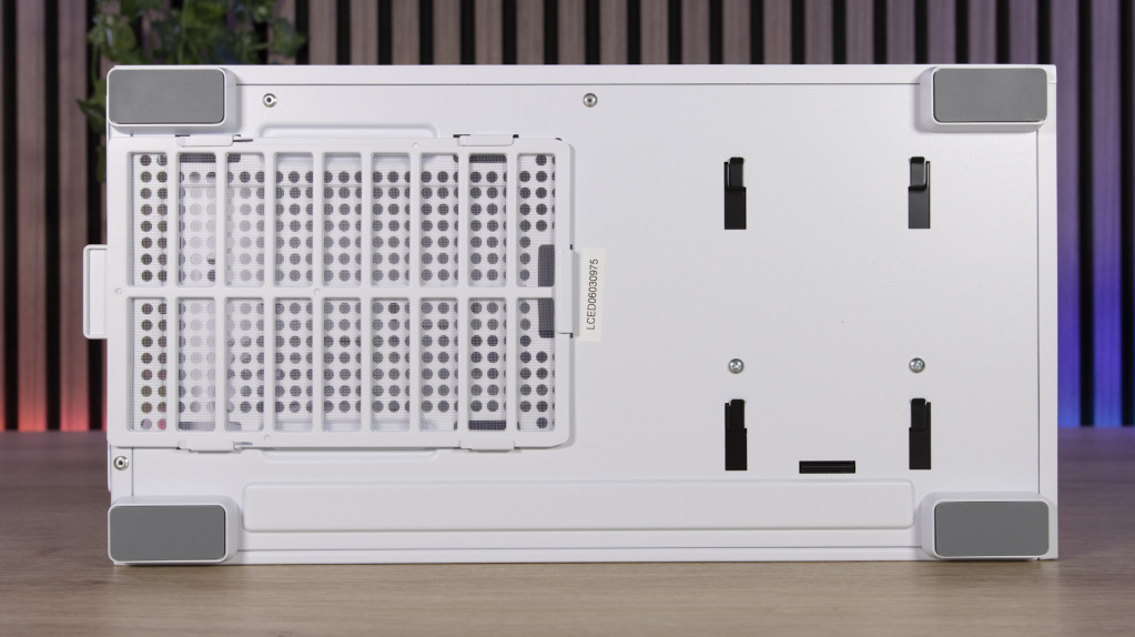 Lian Li SUP01 dessous