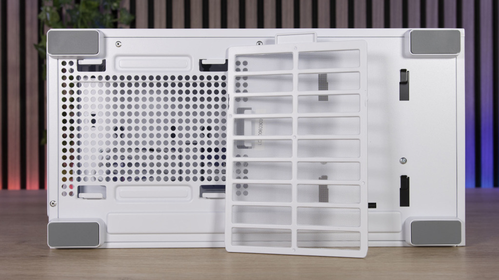 Lian Li SUP01 dessous filtre