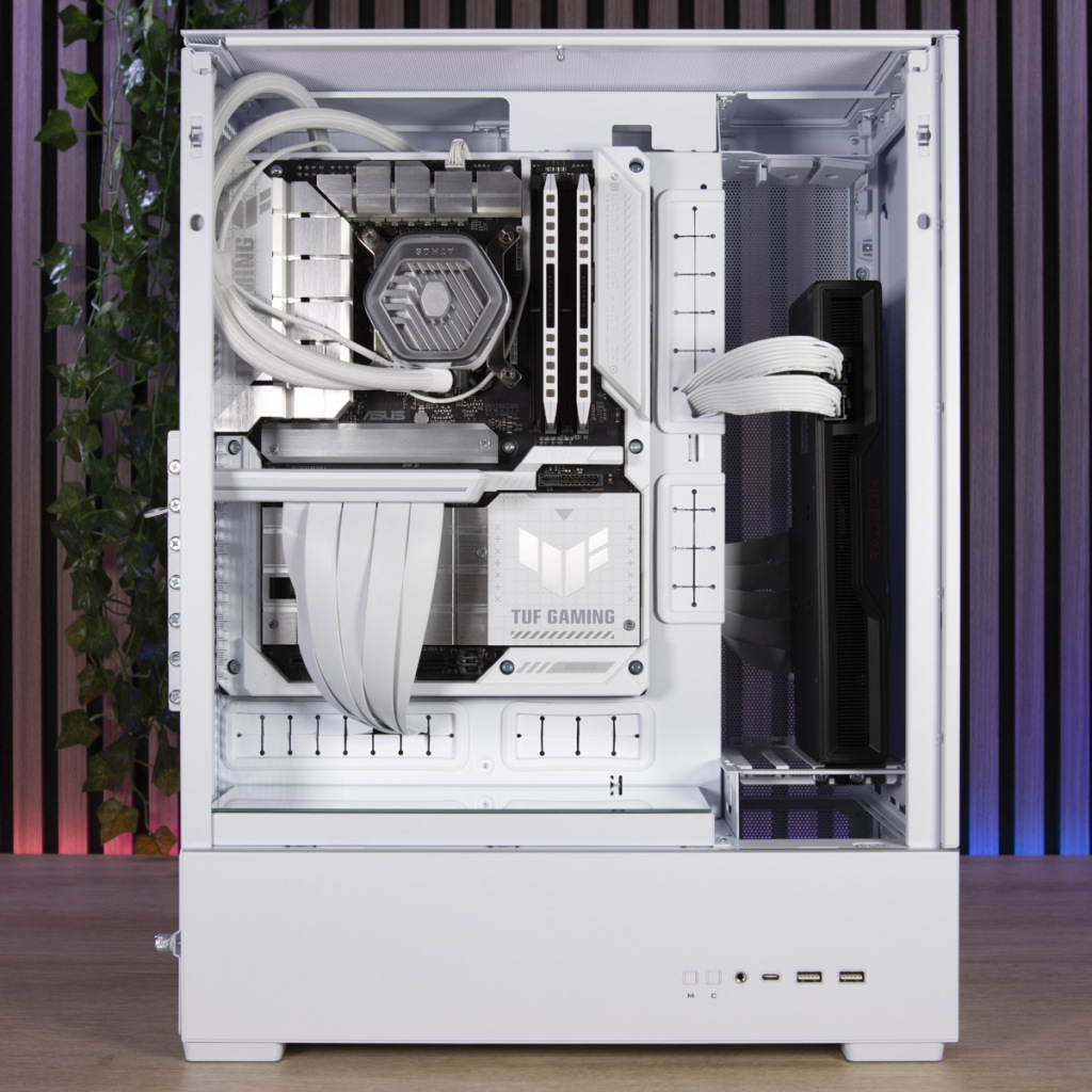 Lian Li SUP01 montage final (1)