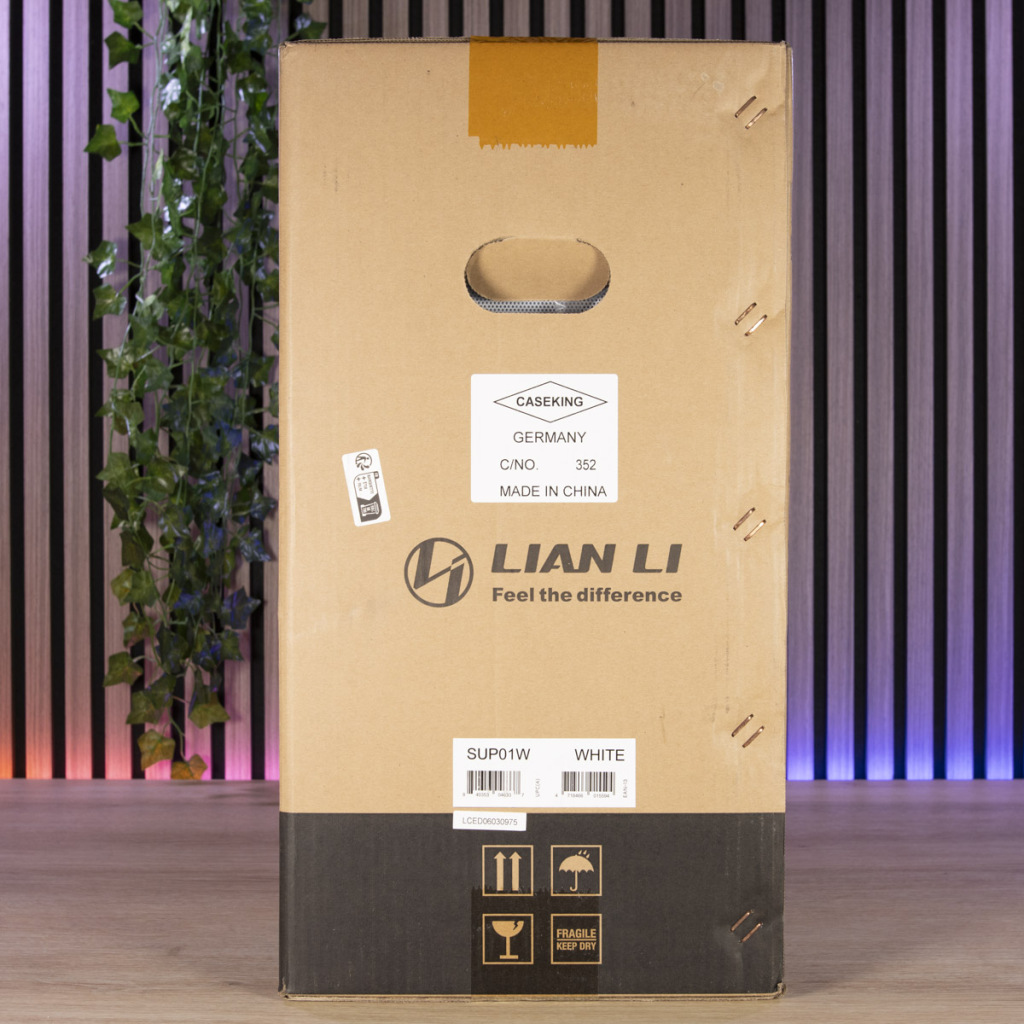 Lian Li SUP01 petit côté
