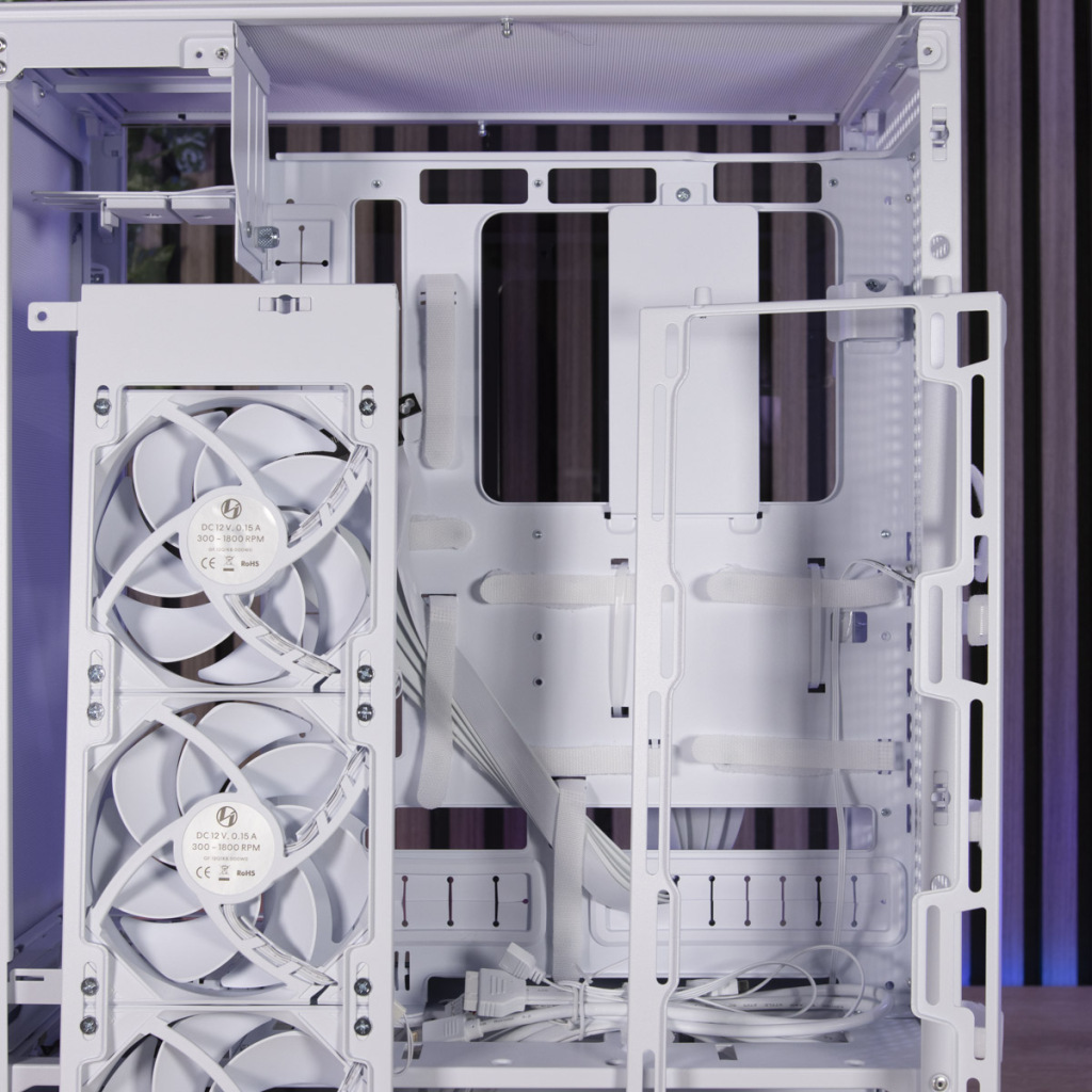 Lian Li SUP01 plateaux amovibles