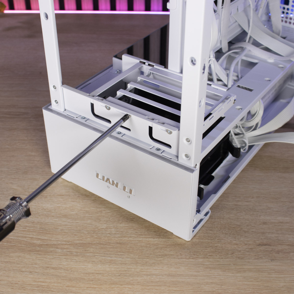 Lian Li SUP01 support GPU amovible