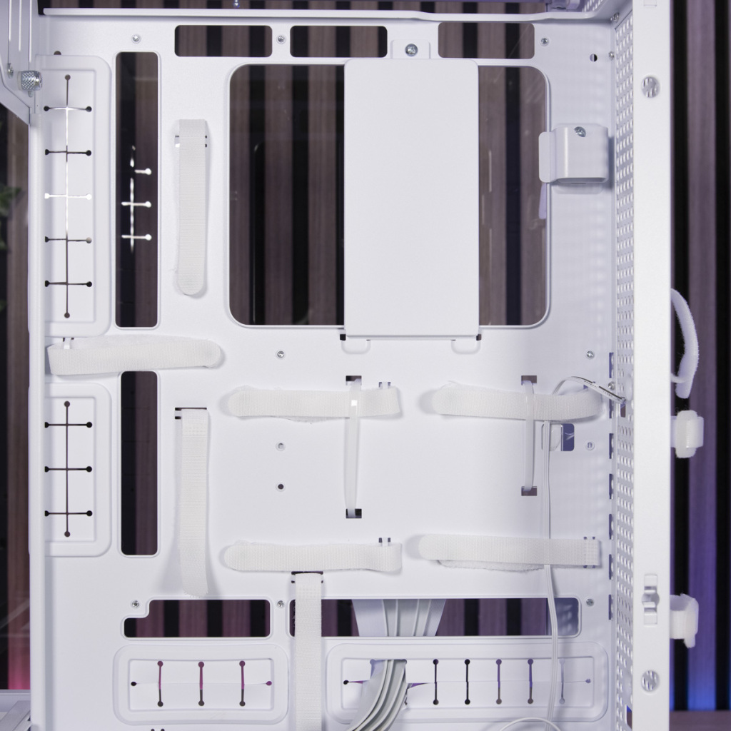 Lian Li SUP01 velcros