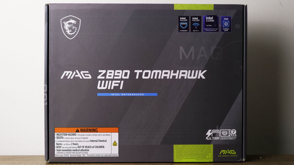 MAG Z890 Tomahawk Wifi Box 01