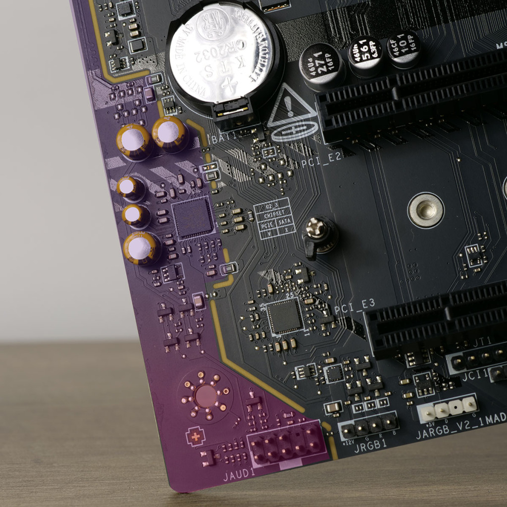 MAG Z890 Tomahawk Wifi audio 1220p