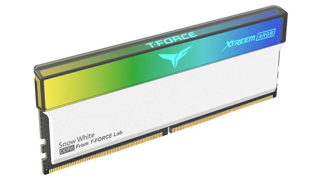 Du rose et du blanc pour les nouvelles mémoires Teamgroup T-Force Xtreem 3 T FORCE XTREEM Blanc