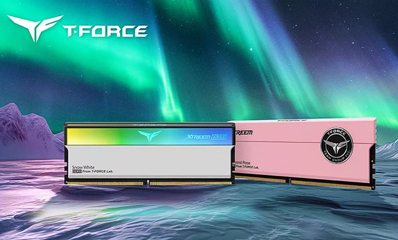 Du rose et du blanc pour les nouvelles mémoires Teamgroup T-Force Xtreem 1 T FORCE XTREEM Couv