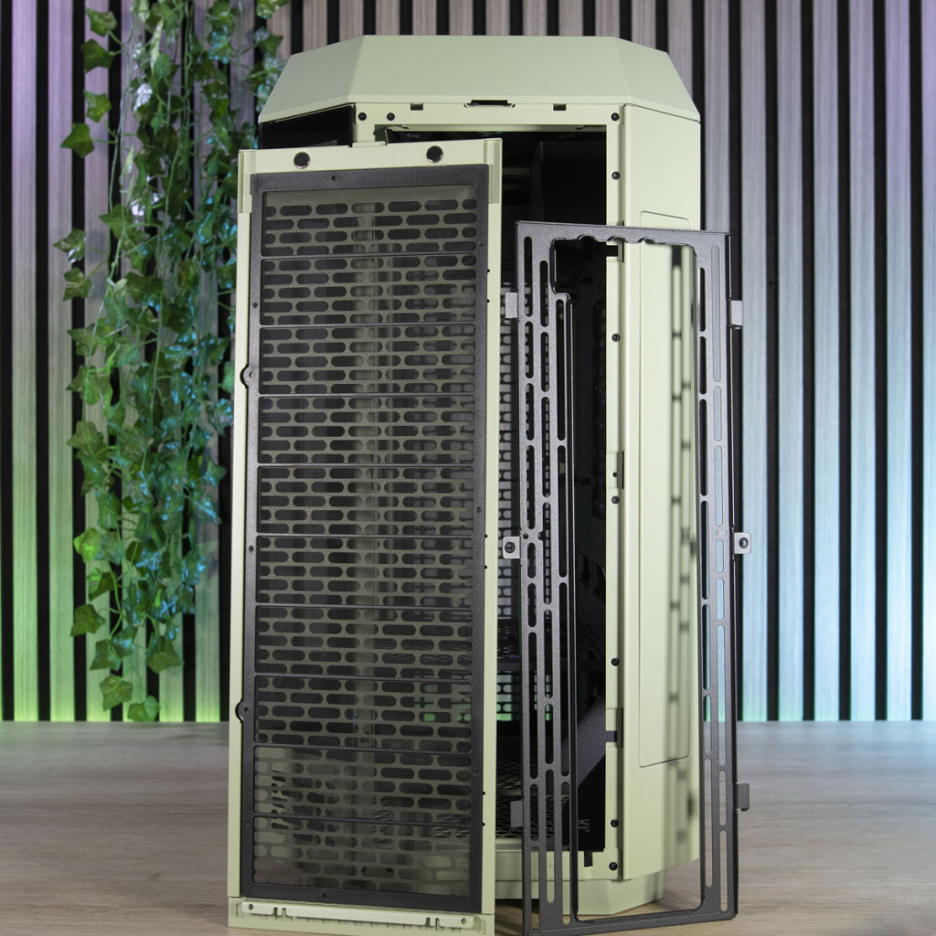 Thermaltake Tower 600 autre paroi latérale