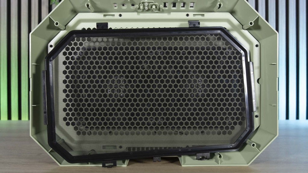 Thermaltake Tower 600 filtre dessus