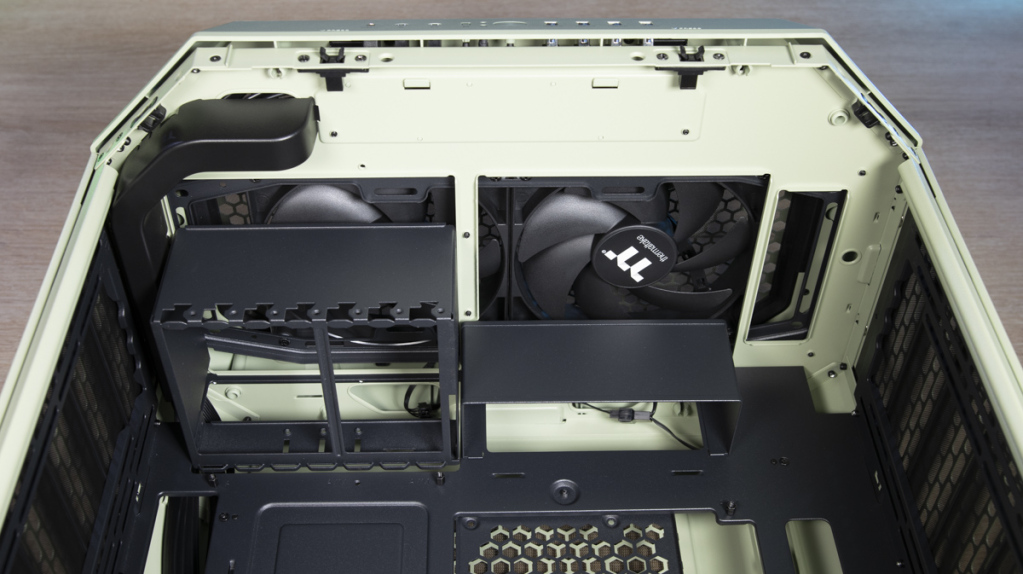 Thermaltake Tower 600 haut