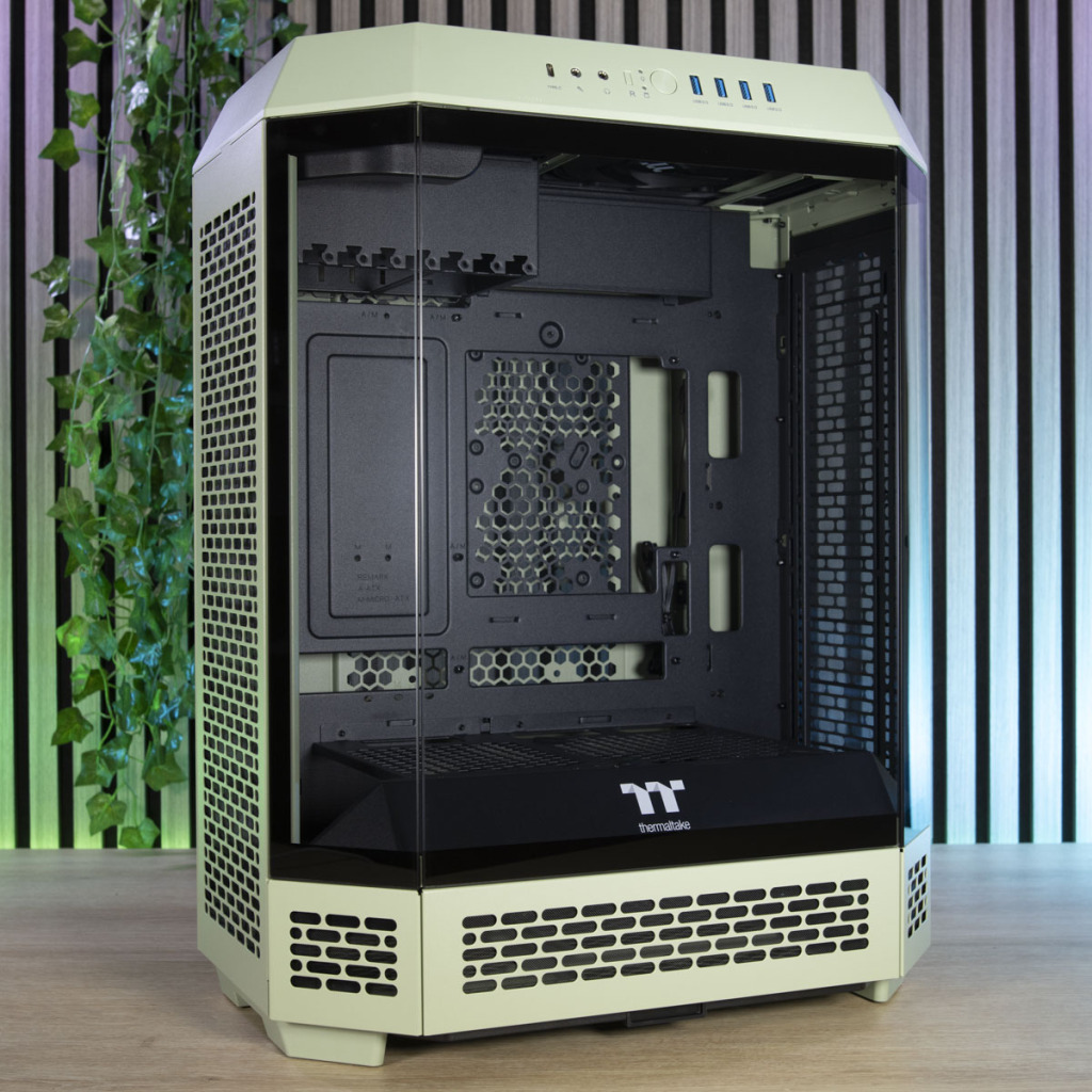 Thermaltake Tower 600 panneaux vitrés
