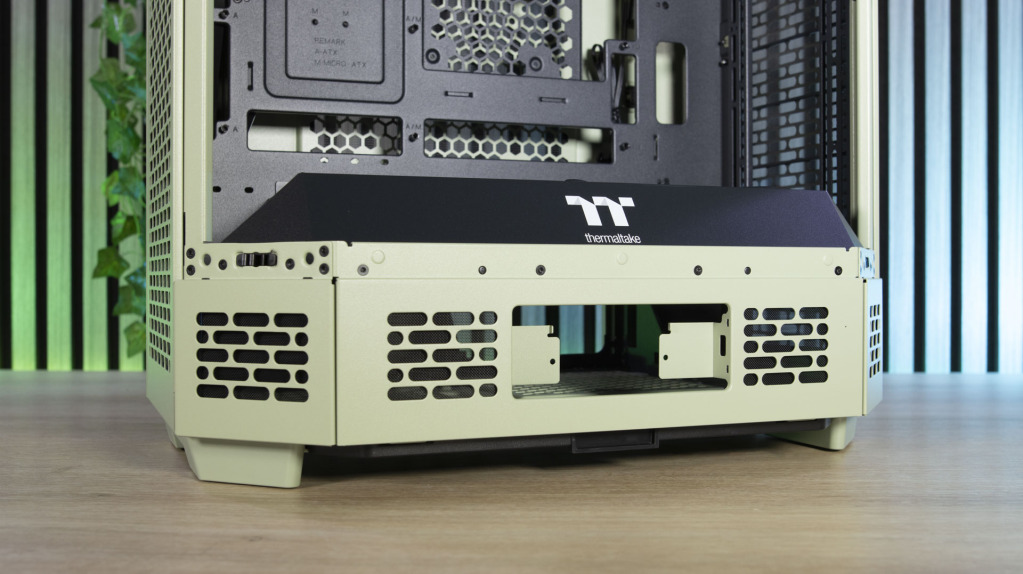 Thermaltake Tower 600 paroi inférieure écran optionnel