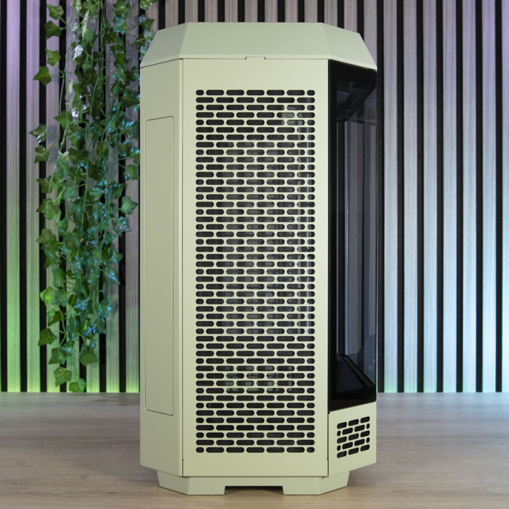 Thermaltake Tower 600 paroi latérale pleine