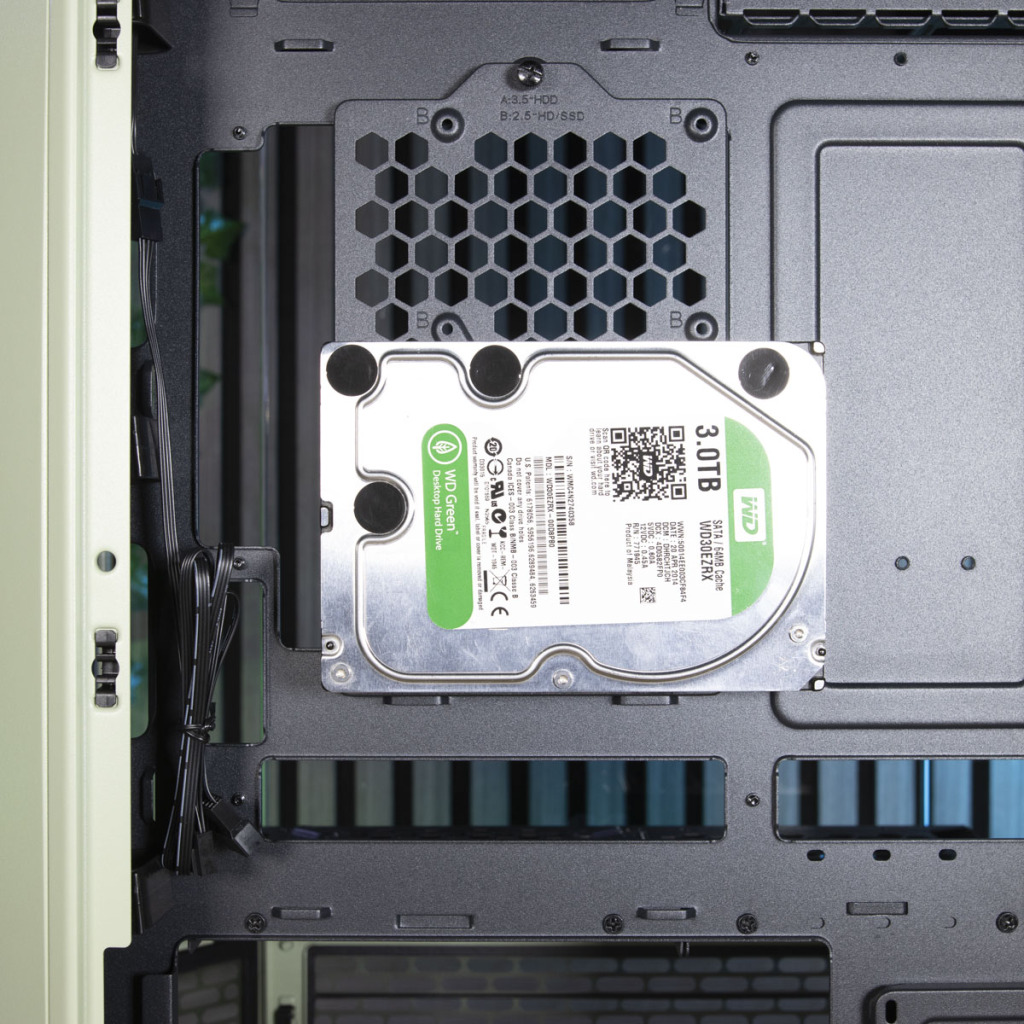 Thermaltake Tower 600 support 1 HDD