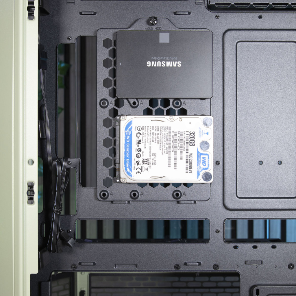 Thermaltake Tower 600 support 1 SSD