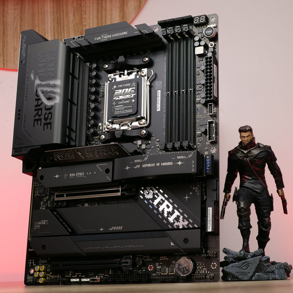 asus rog strix x870e e gaming wifi Show 01