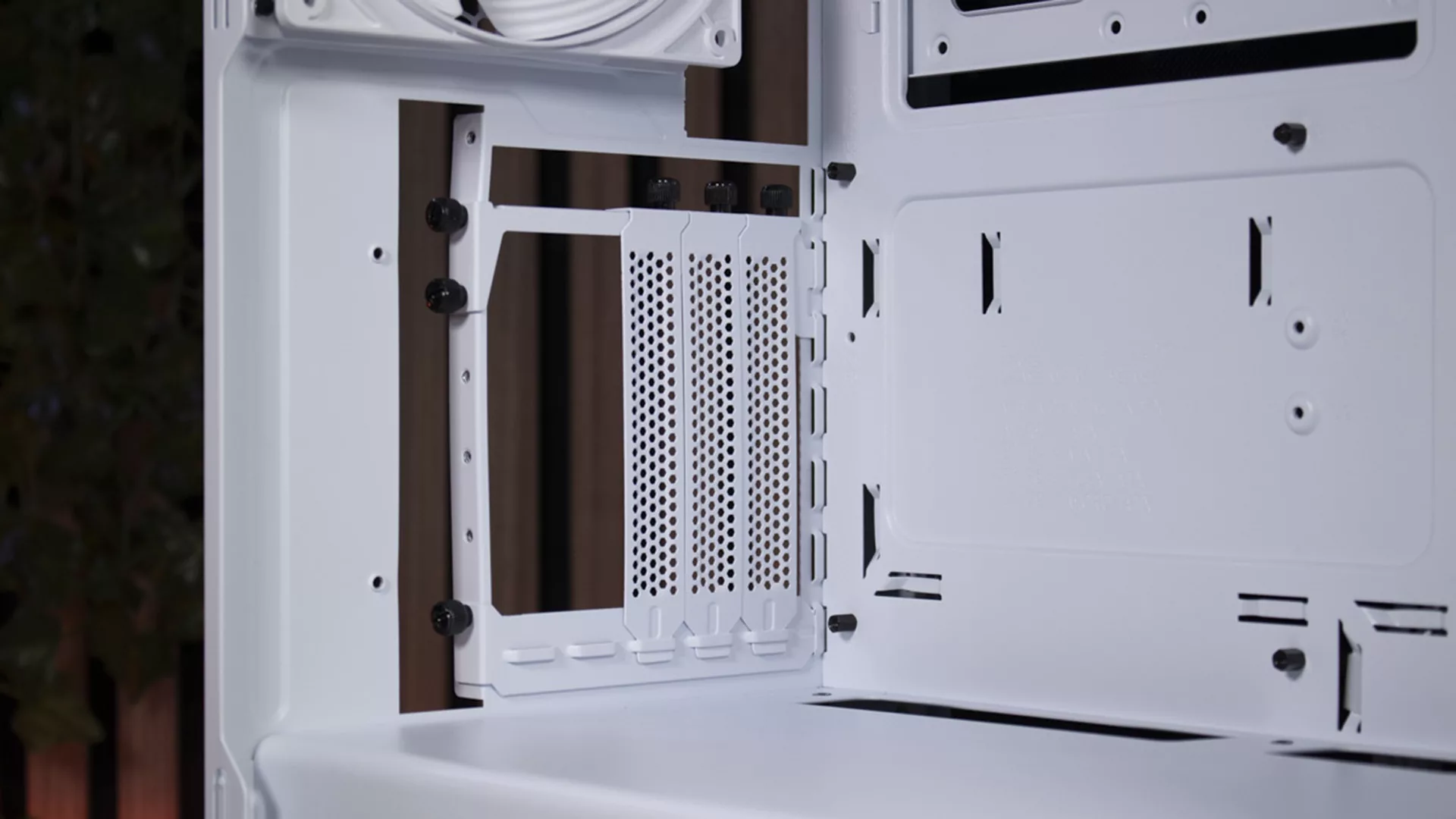 be quiet! Pure Base 501 installation GPU vertical (5)