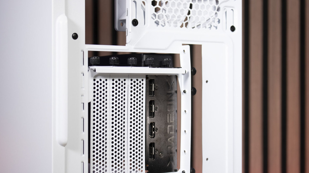 be quiet! Pure Base 501 installation GPU vertical arrière (1)