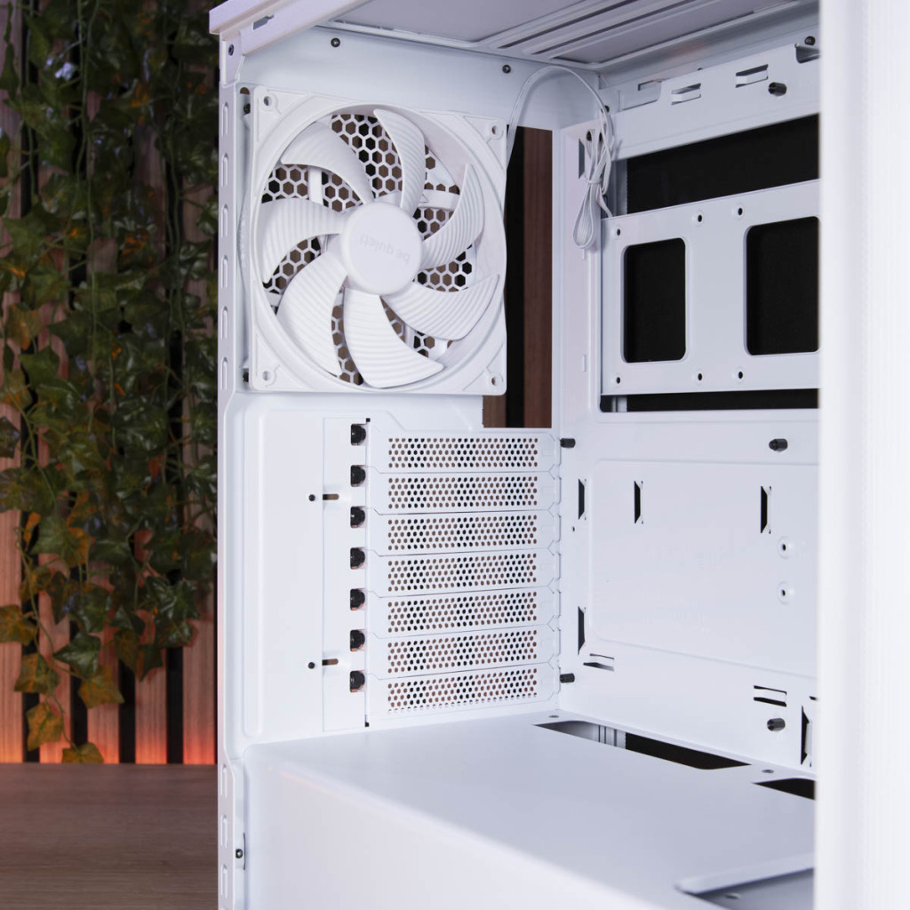 be quiet! Pure Base 501 intérieur arrière