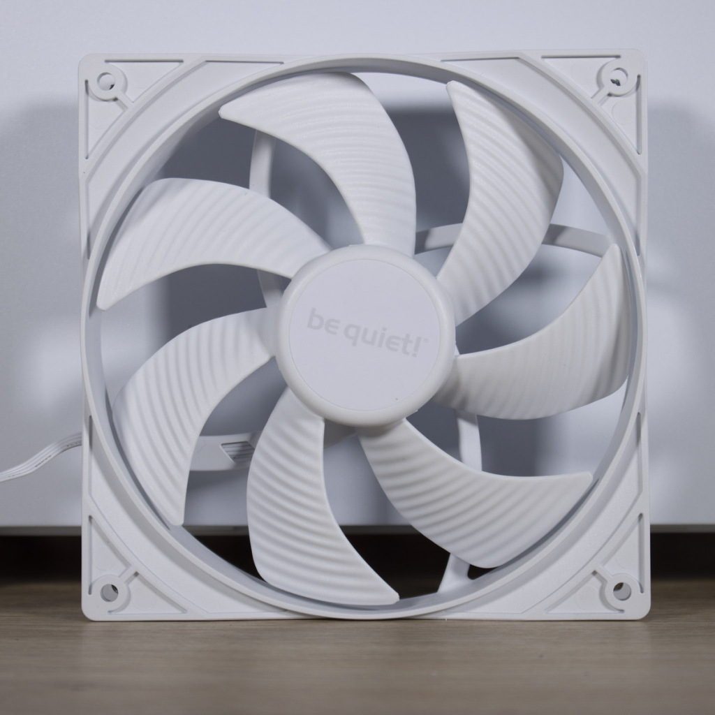 be quiet! Pure Base 501 ventilateur avant