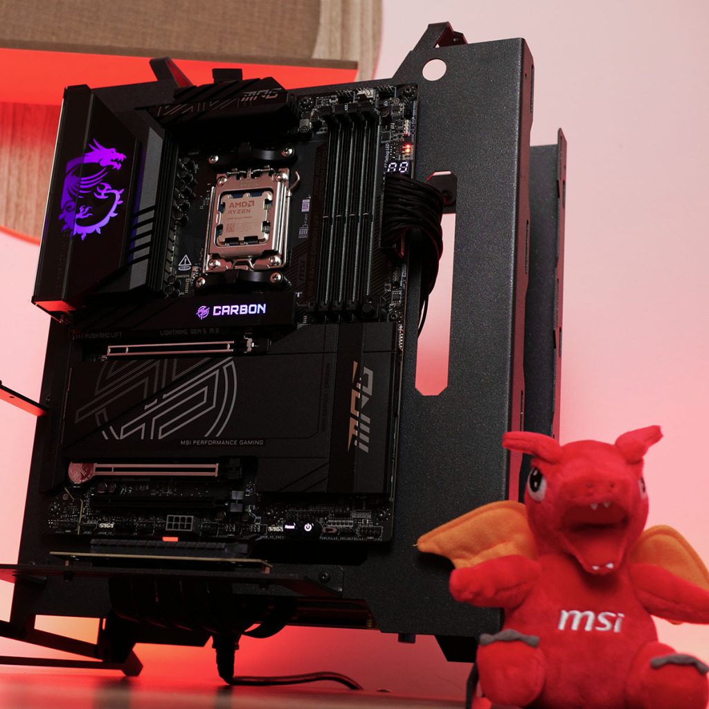 msi mpg x870e carbon RGB Demo 02