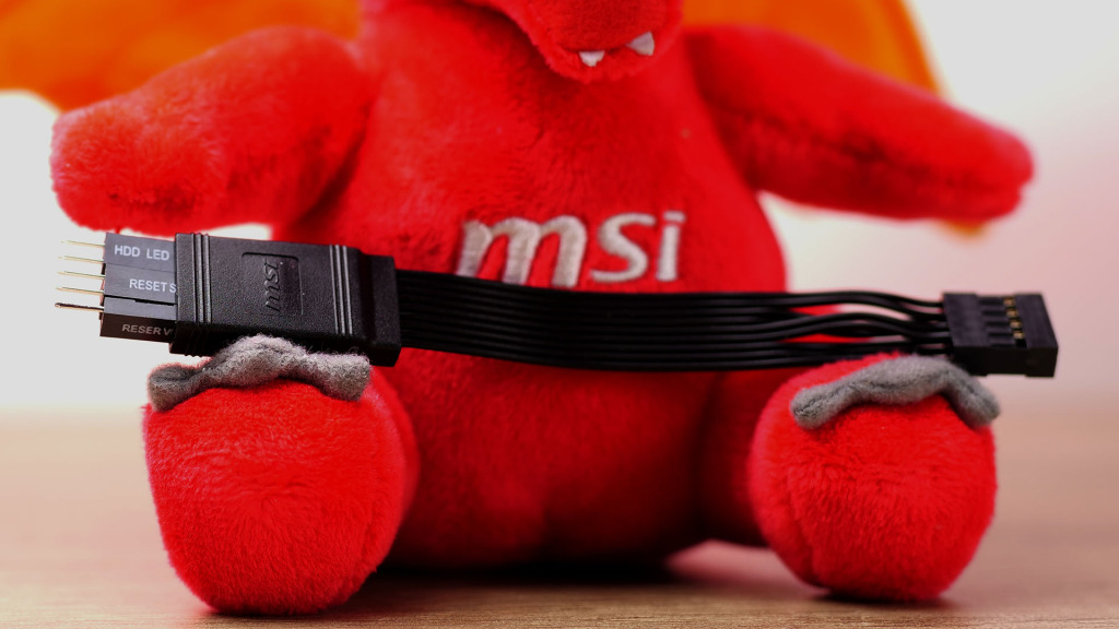 msi mpg x870e carbon wifi unboxing bundle 01