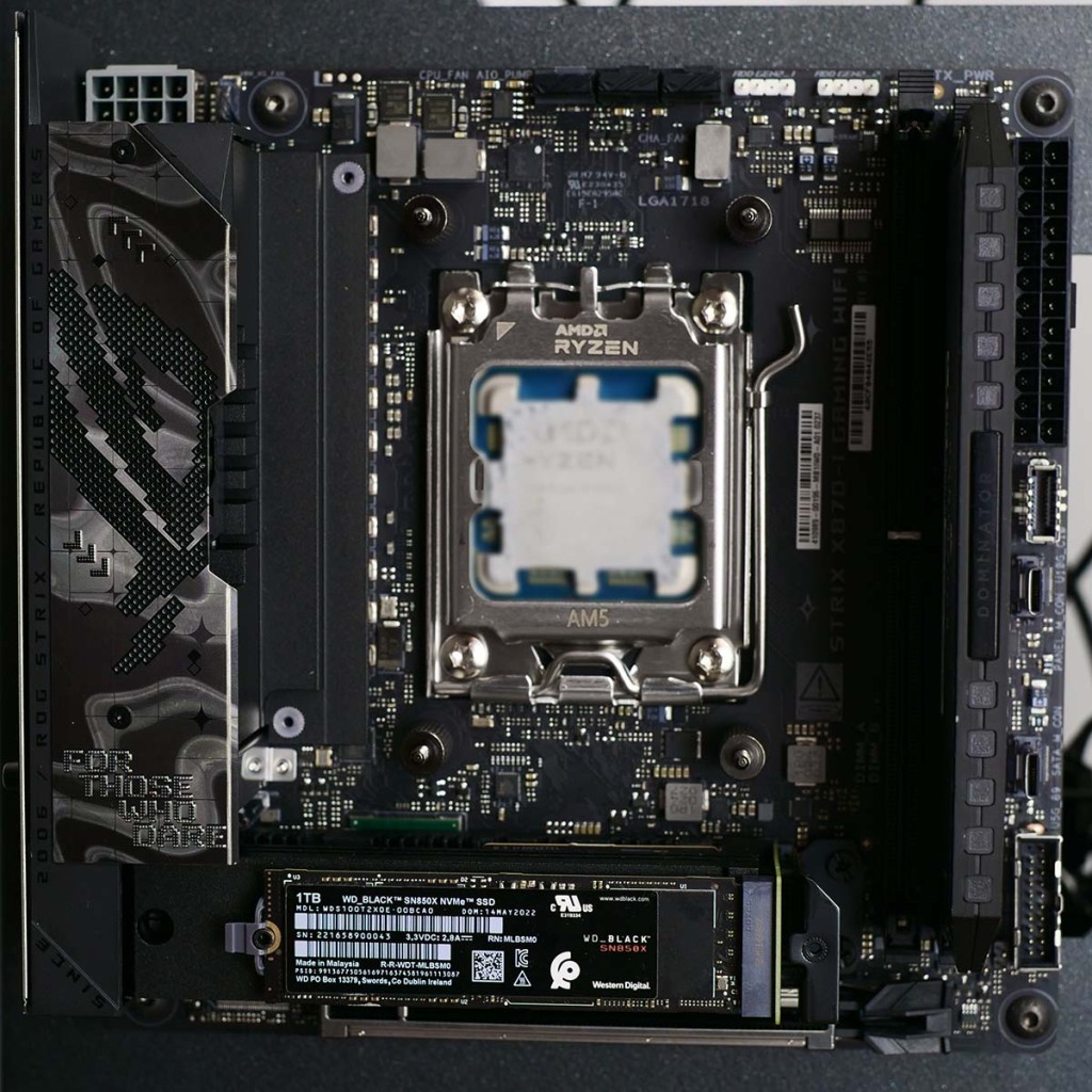 rog strix x870 i ssd pcie 4