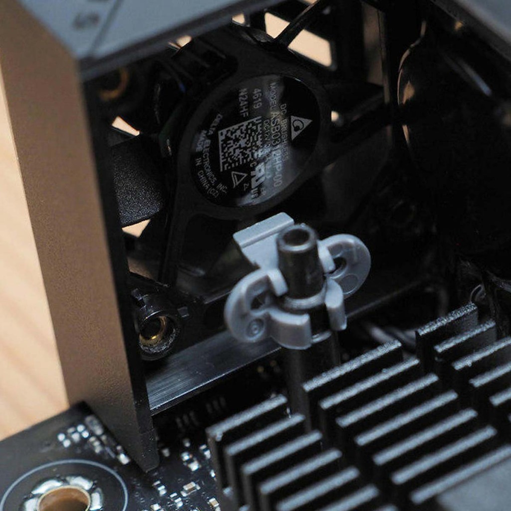 rog strix x870 i ventilateur m2 chipset