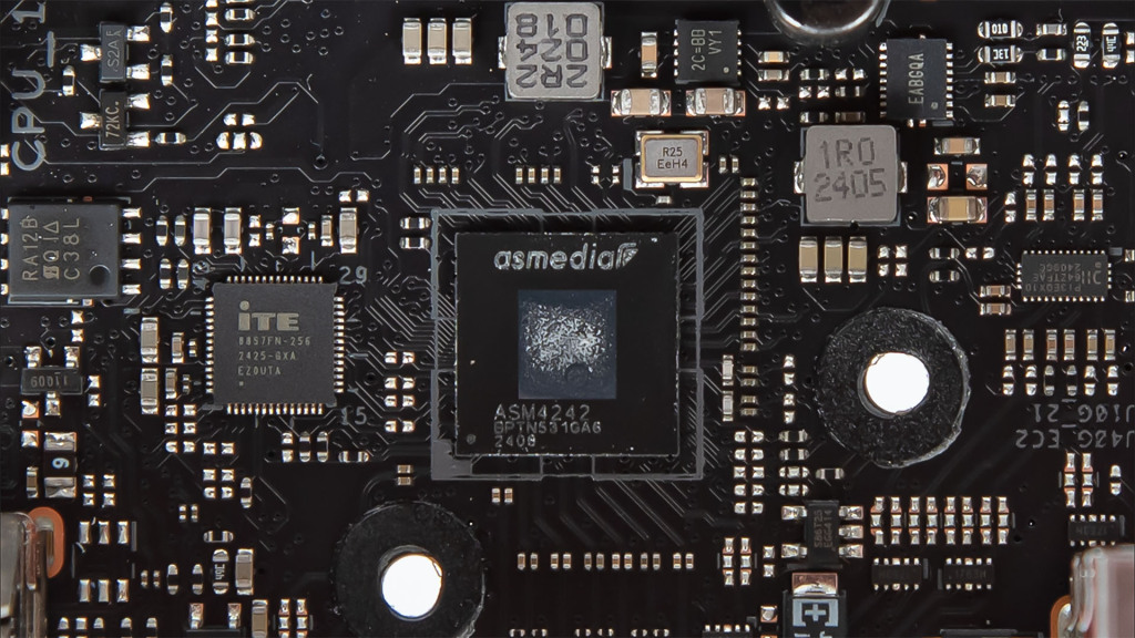 rog strix x870e e gaming ASMedia ASM4242 USB4