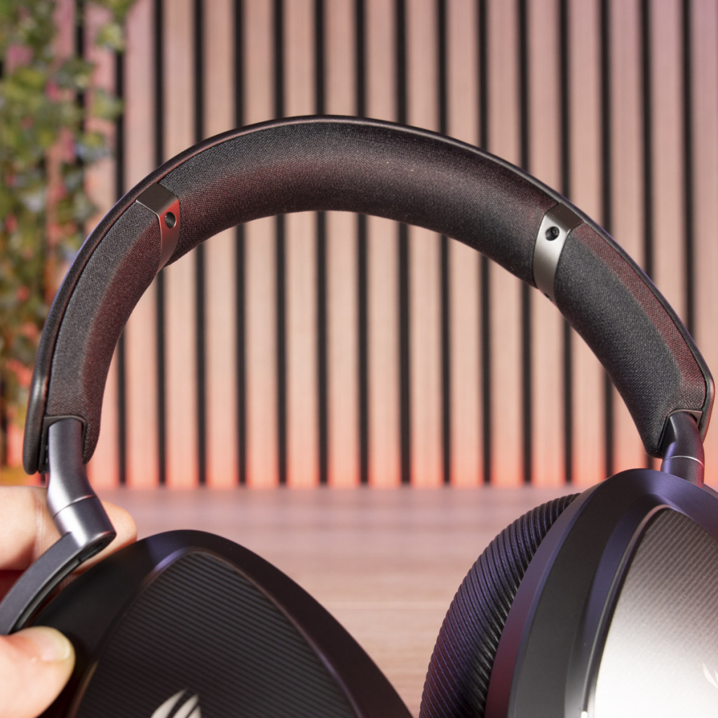 ASUS ROG DELTA II badeau