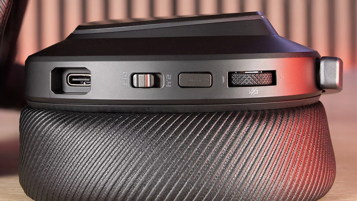 ASUS ROG DELTA II boutons oreille gauche