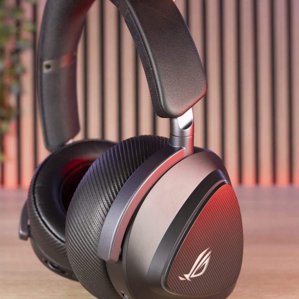 ASUS ROG DELTA II branches