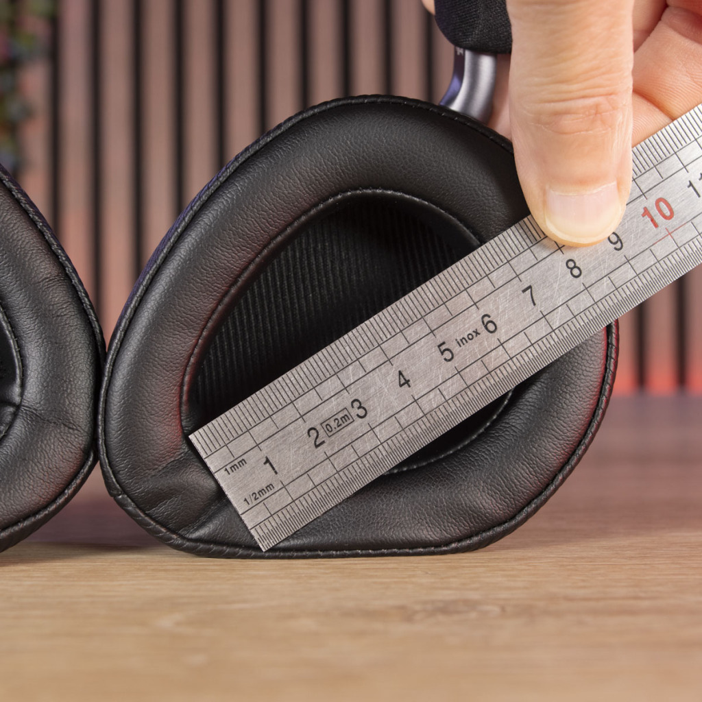 ASUS ROG DELTA II mesure interne