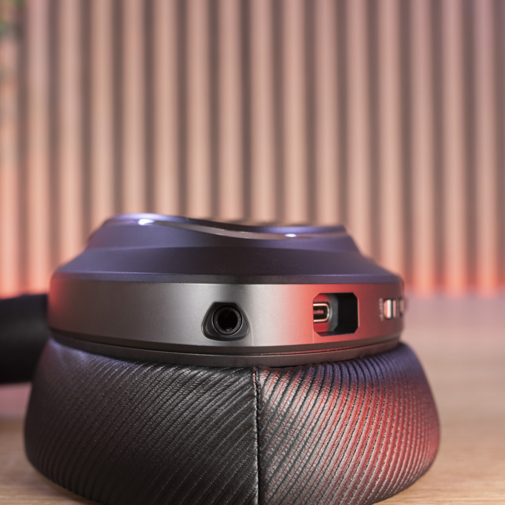 ASUS ROG DELTA II prise micro