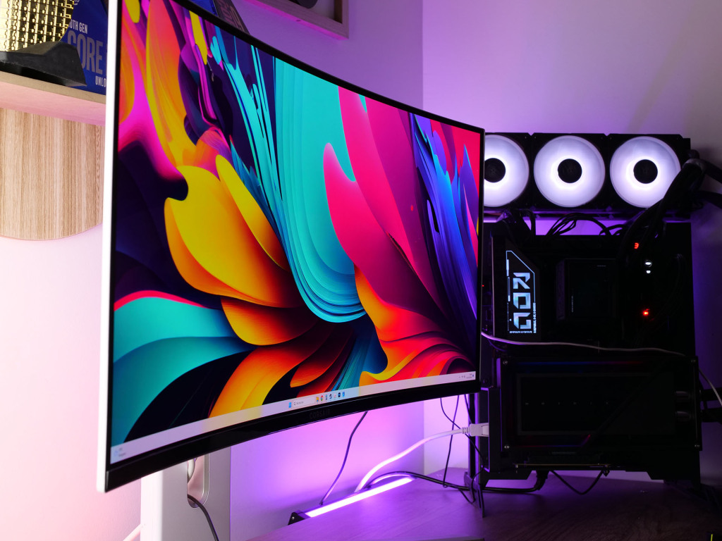 Samsung révèle son plan stratégique pour les écrans QD-OLED jusqu'en 2027 2 Corsair XENEON 34WQHD240 C QD OLED angles