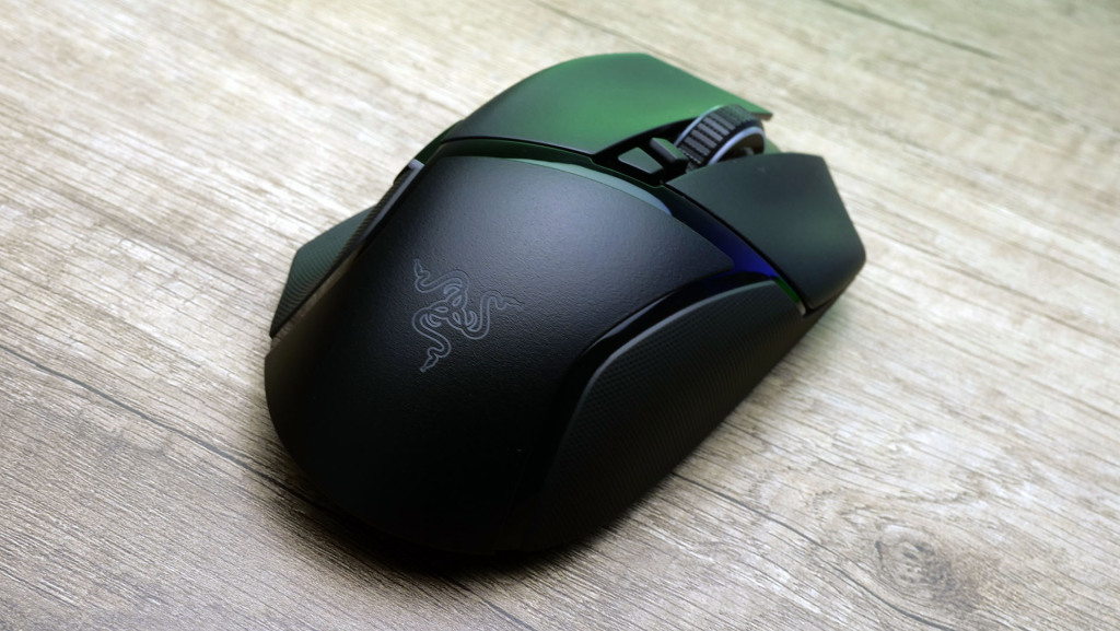 razer basilisk v3 pro 35k detail 03