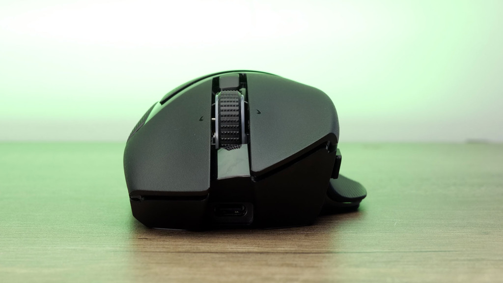 razer basilisk v3 pro 35k detail 06