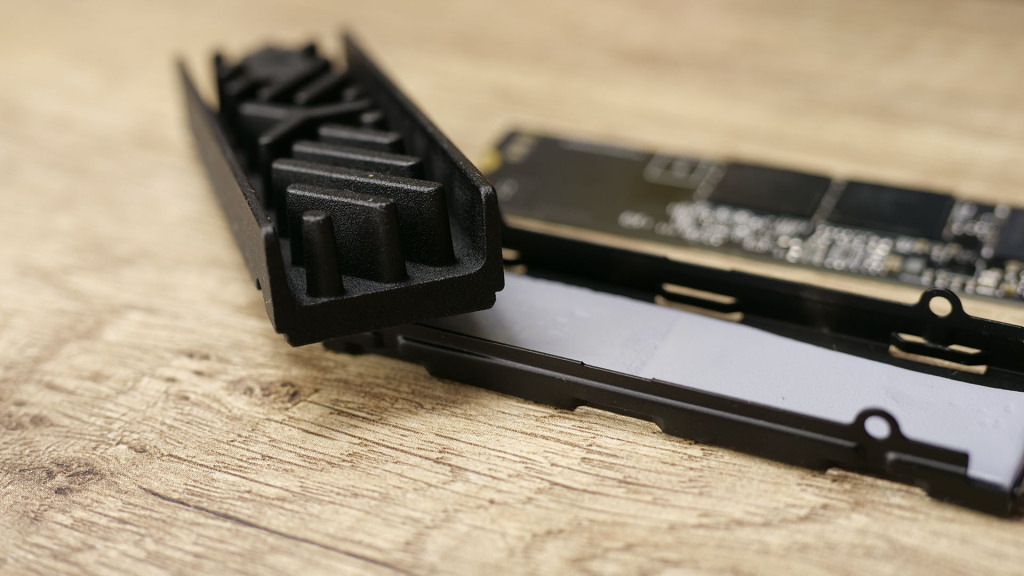 test corsair mp700 elite 2 to heatsink demontage