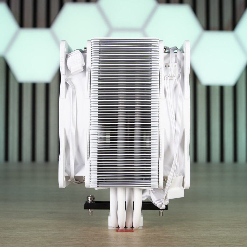 ARCTIC Freezer 36 A RGB côté