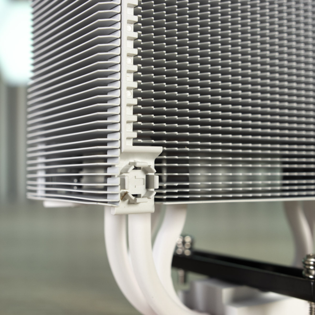 ARCTIC Freezer 36 A RGB fixation ventilateurs