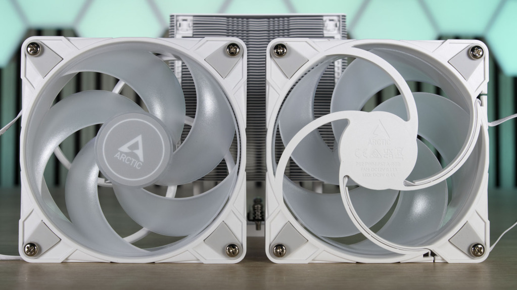ARCTIC Freezer 36 A RGB ventilateurs