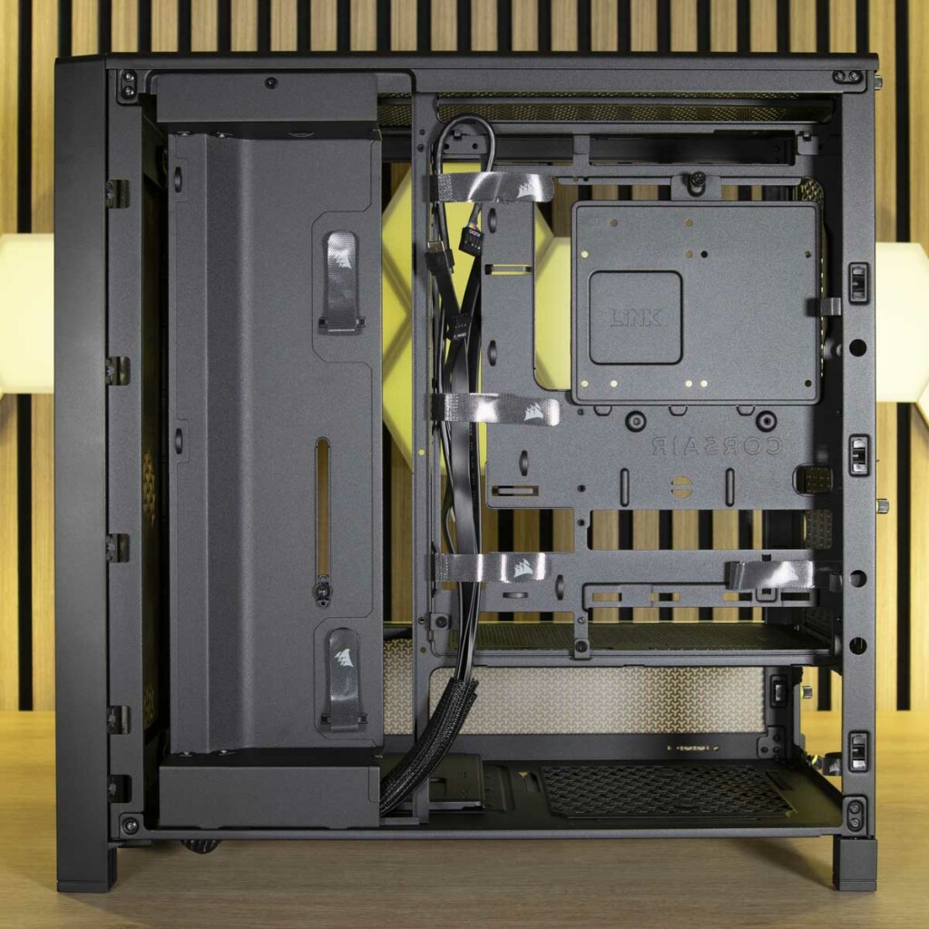 CORSAIR FRAME 4000D chambre secondaire