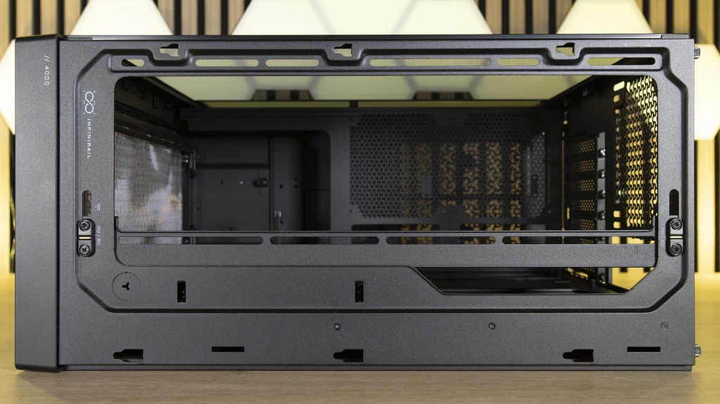 CORSAIR FRAME 4000D rail 140 mm