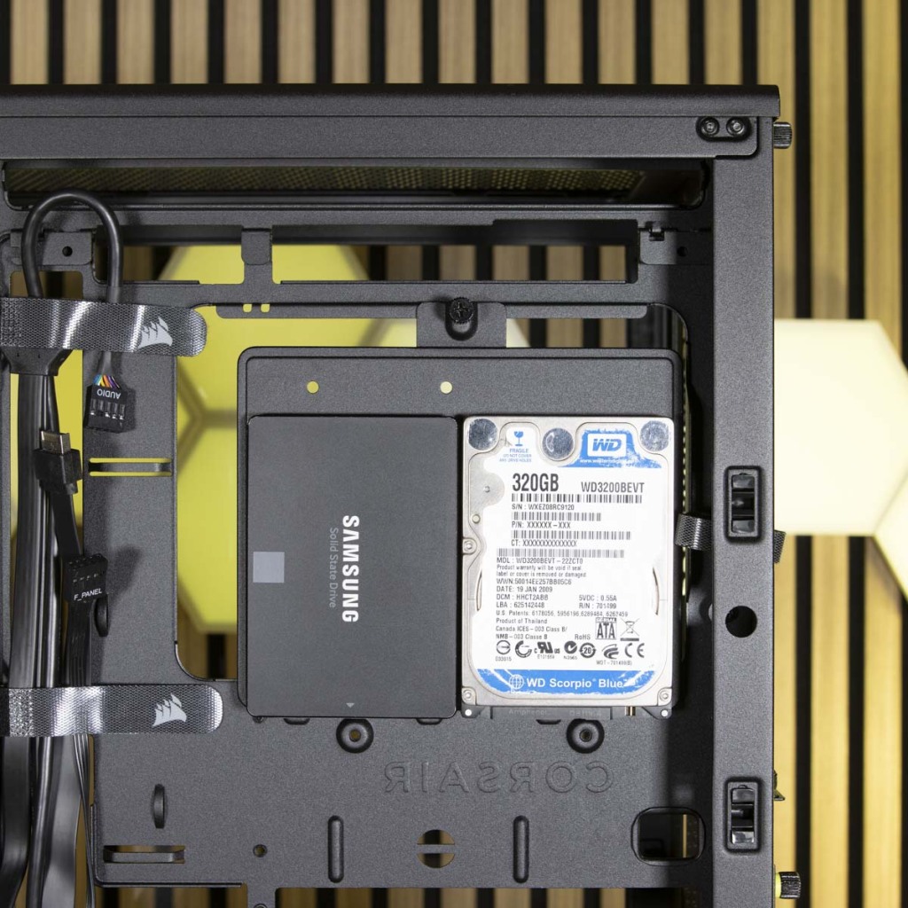 CORSAIR FRAME 4000D support SSD